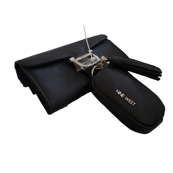 💕NWT Nine West Wallet/Coin Purse/Keychain Set💕 - Picture 2 of 10